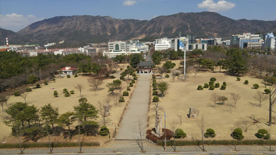 Yonggi Lake Park